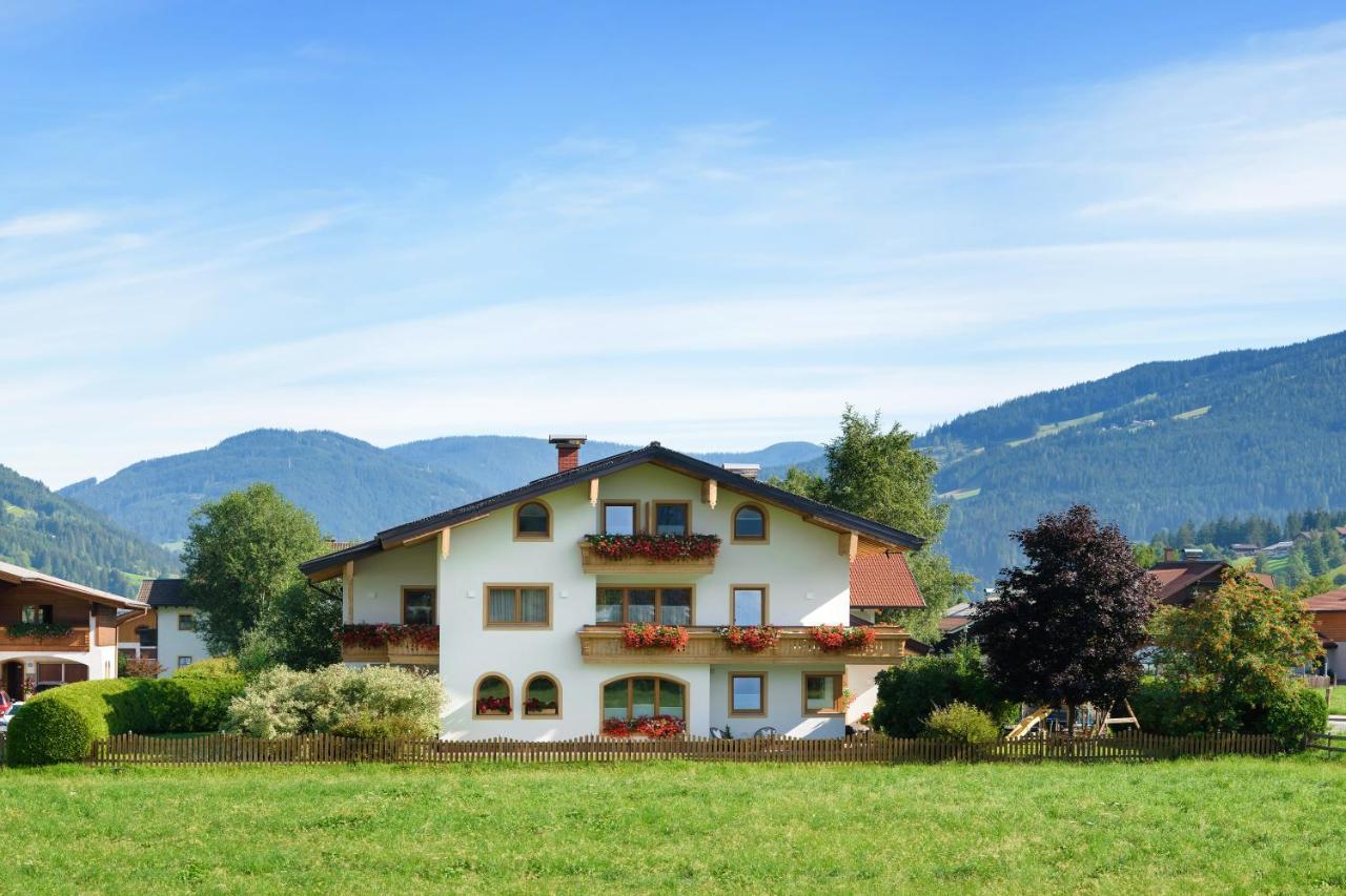 Appartement-Gaestehaus Ursula Flachau Eksteriør billede