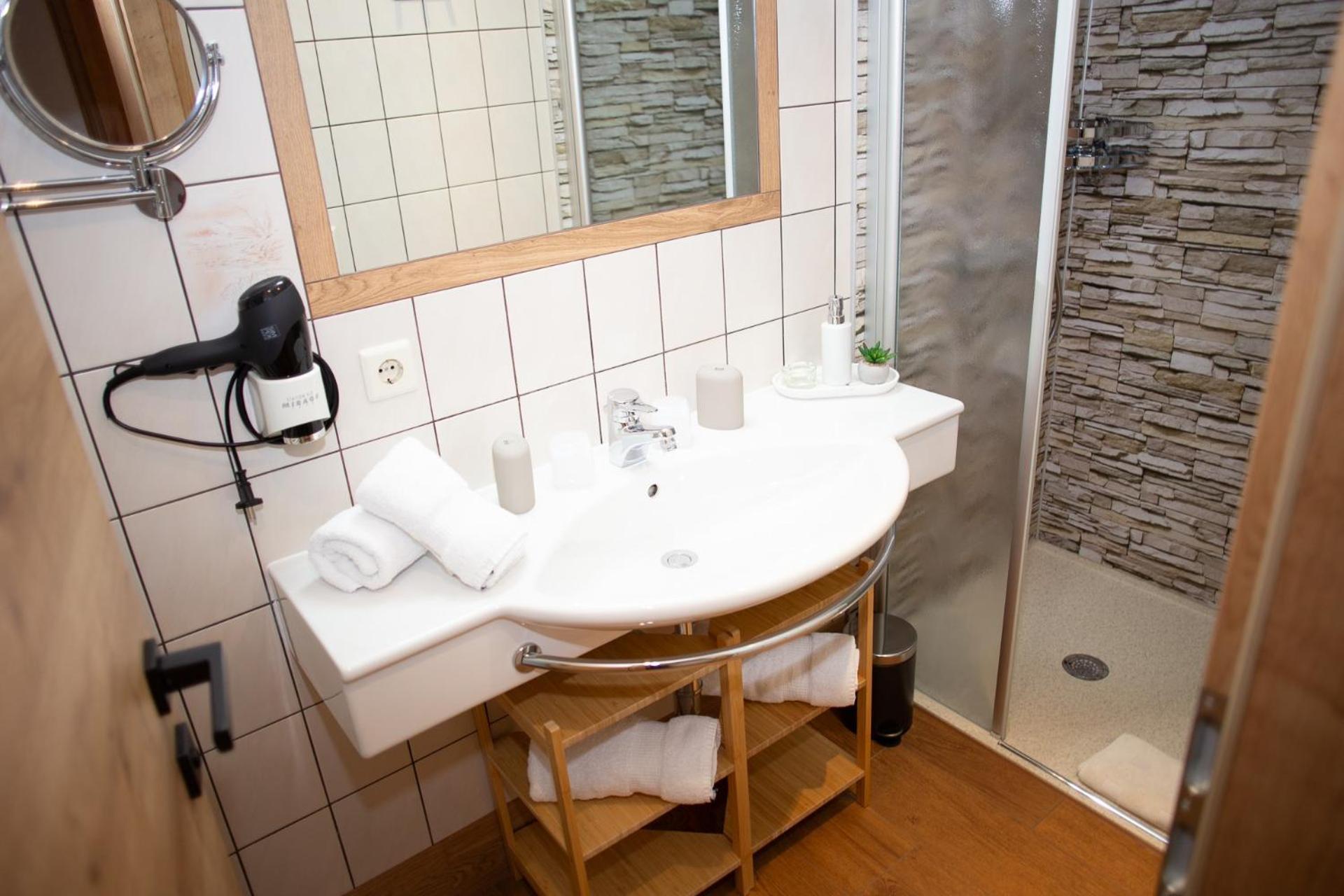 Appartement-Gaestehaus Ursula Flachau Eksteriør billede